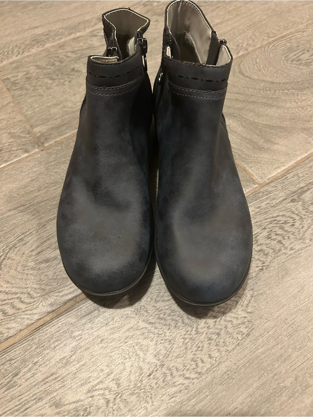 JSport Jenna Ankle Boots in navy blue - size 8
